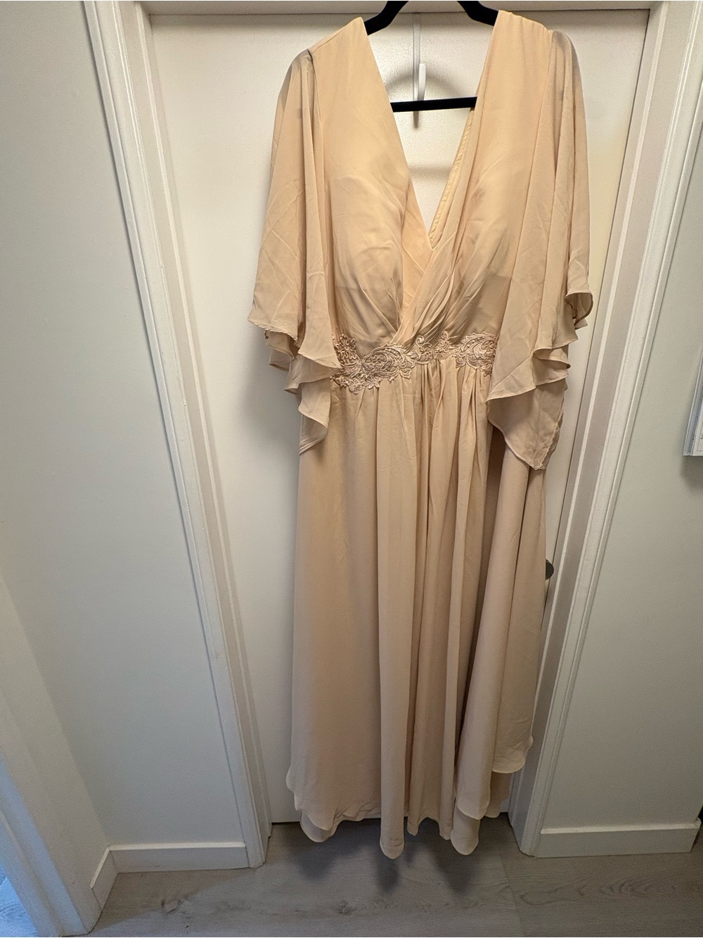 Elegant Cream Chiffon V-Neck Maxi Dress